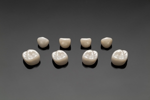 Crown Zirconia 2nd Molar Upper Left EACH (Acero)